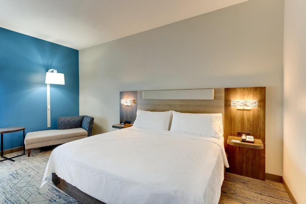 Holiday Inn Express & Suites - Ardmore, an IHG Hotel Image 13