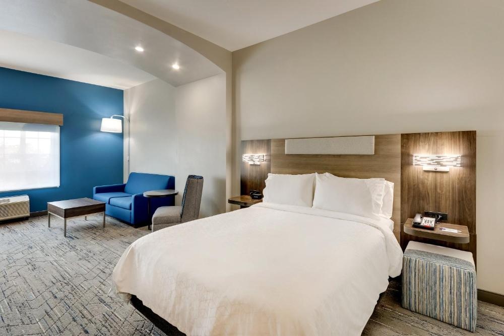Holiday Inn Express & Suites - Ardmore, an IHG Hotel Image 21