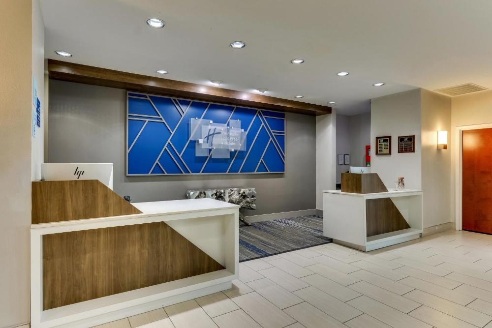 Holiday Inn Express & Suites - Ardmore, an IHG Hotel Image 24
