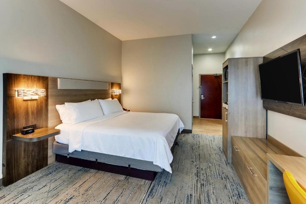 Holiday Inn Express & Suites - Ardmore, an IHG Hotel Image 31