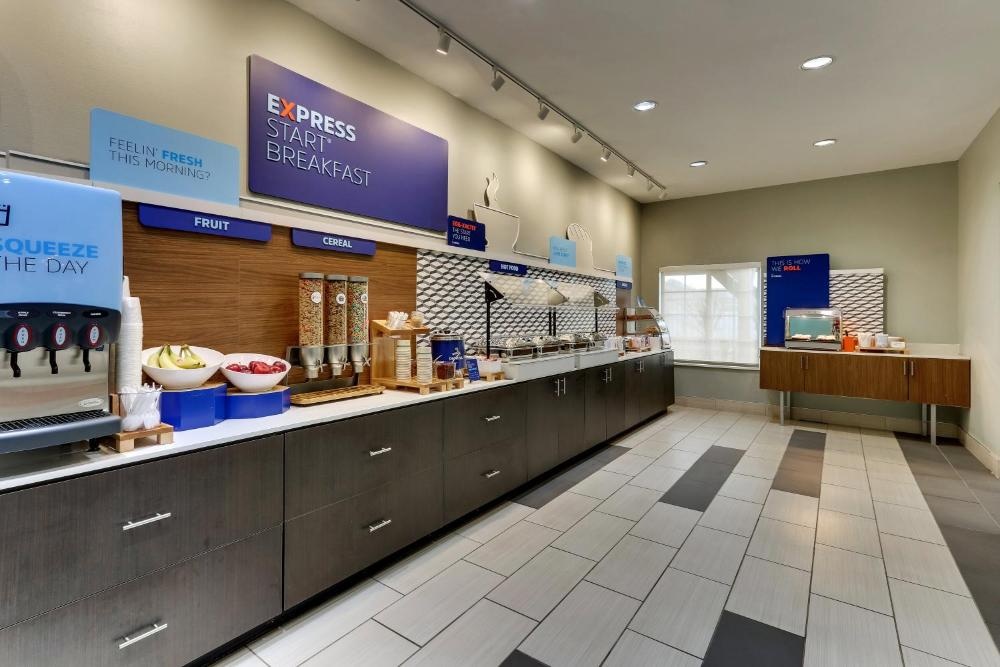 Holiday Inn Express & Suites - Ardmore, an IHG Hotel Image 37