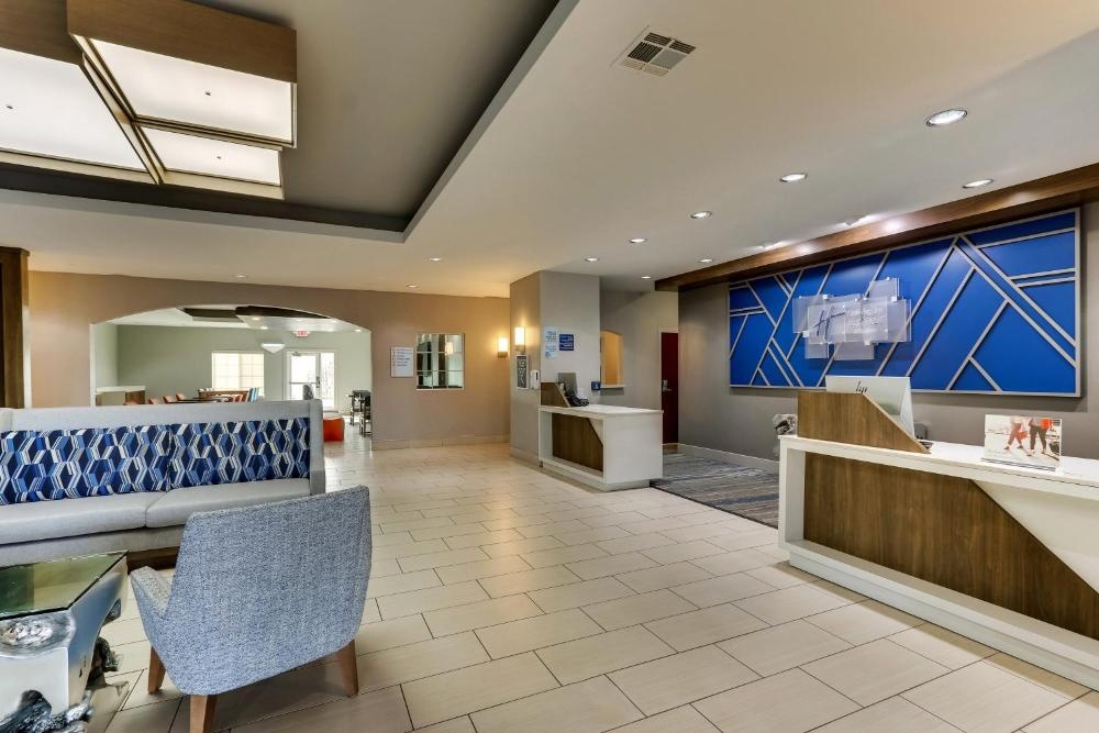 Holiday Inn Express & Suites - Ardmore, an IHG Hotel Image 42
