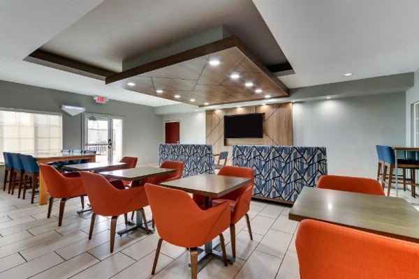 Holiday Inn Express & Suites - Ardmore, an IHG Hotel image 33