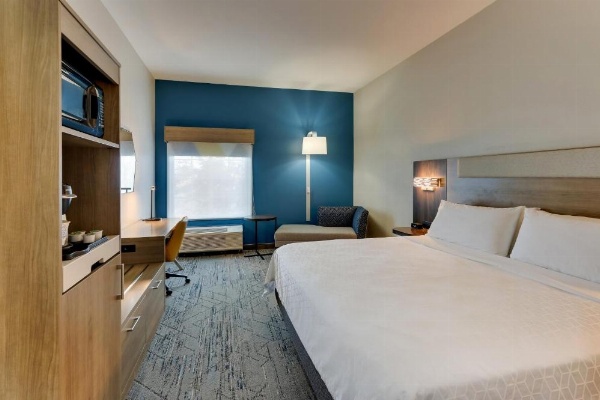 Holiday Inn Express & Suites - Ardmore, an IHG Hotel image 38