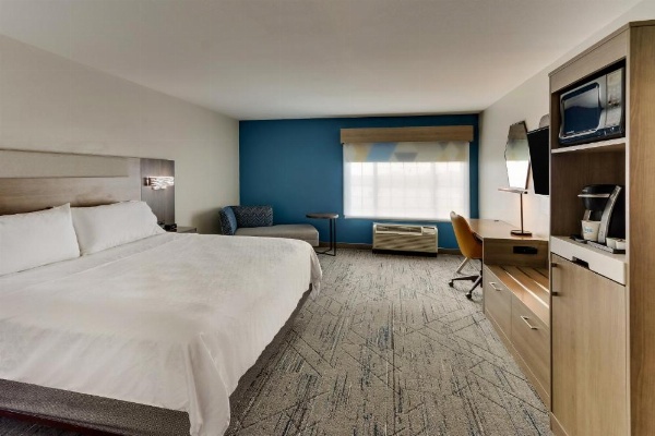Holiday Inn Express & Suites - Ardmore, an IHG Hotel image 41